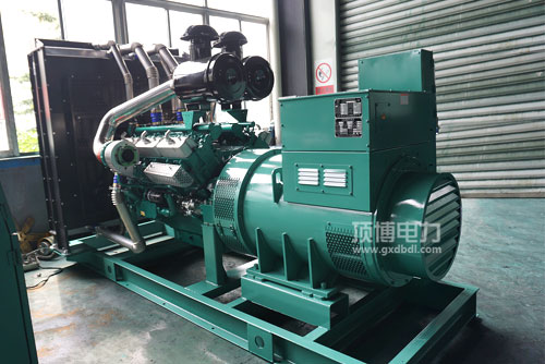 機(jī)油過多有哪幾種損害，應(yīng)加多少柴油發(fā)電機(jī)機(jī)油適宜？