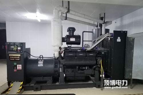 柴油發電機組使用壽命是多少年？最多能運行長時間呢